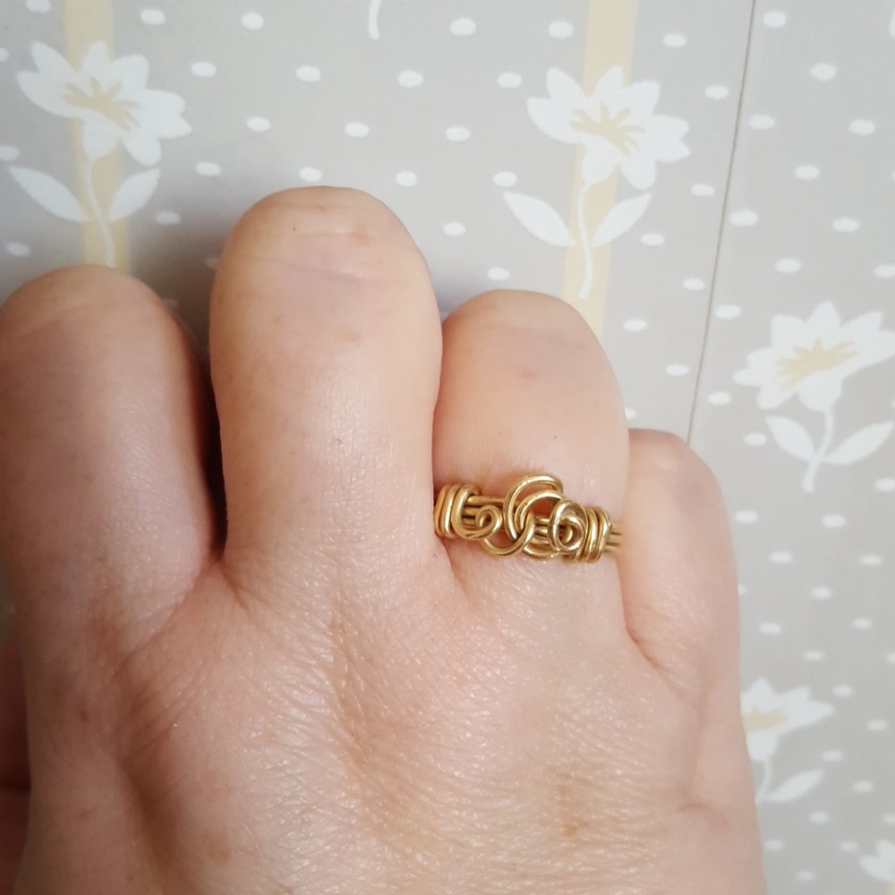 Gold-fill wire ring